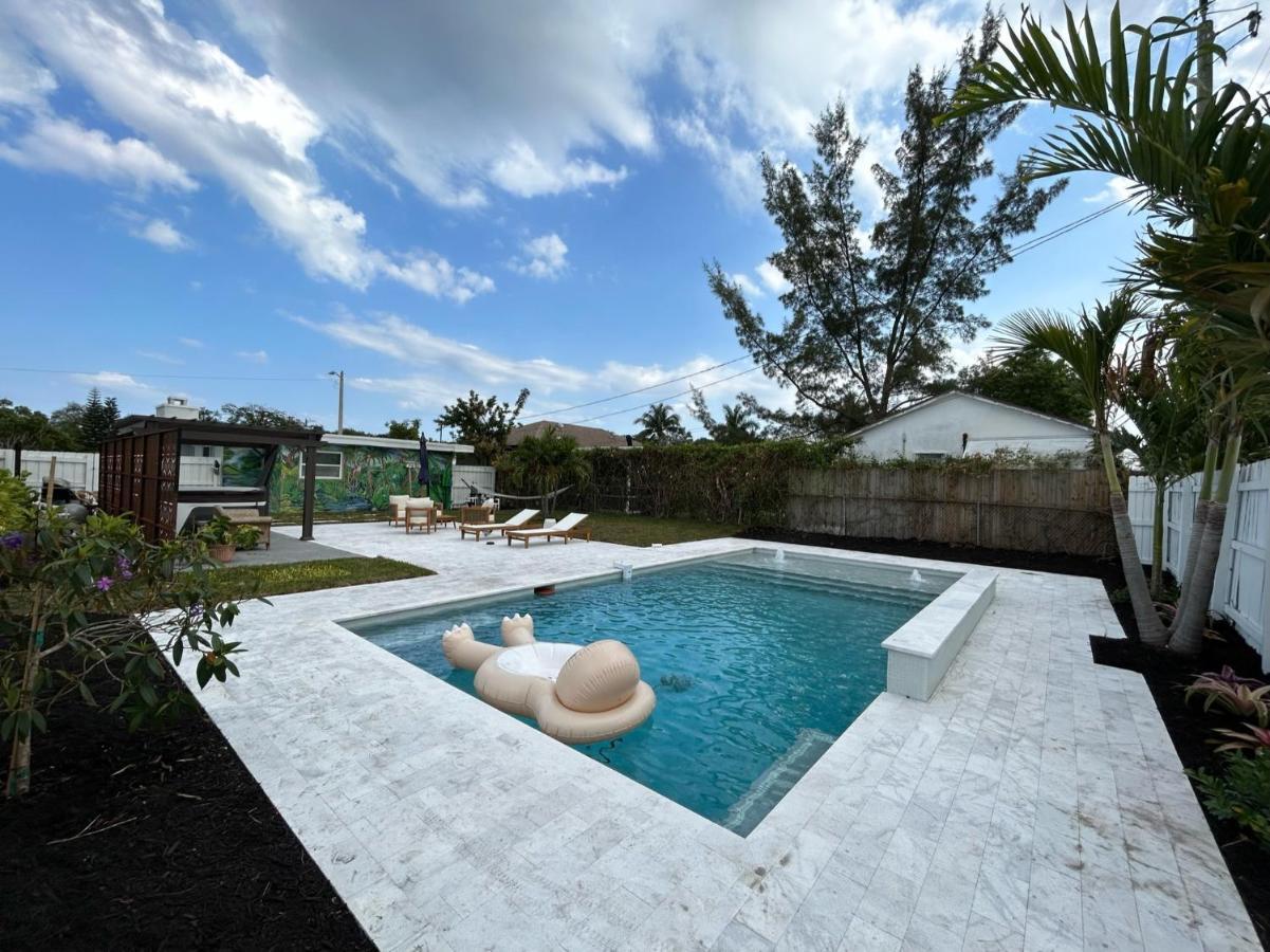 Jungle Cottage With Luxury Pool, Hot Tub And More! ليك وورث المظهر الخارجي الصورة